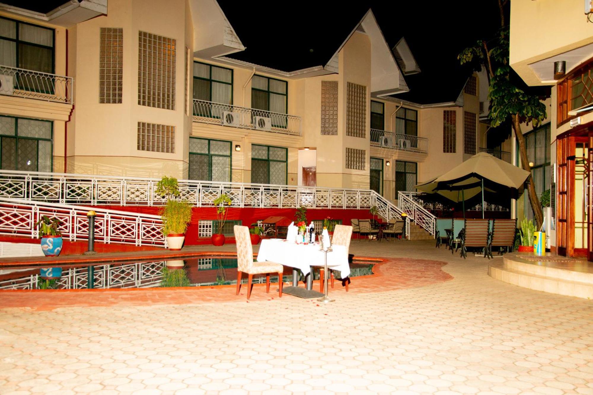 Gold Crest Hotel - Arusha Esterno foto